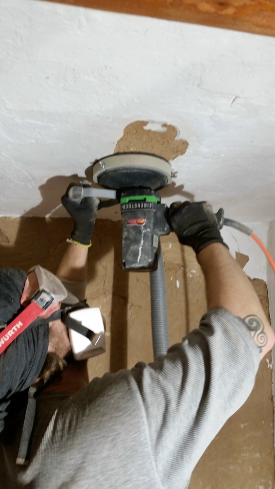 Wandfräse im Einsatz